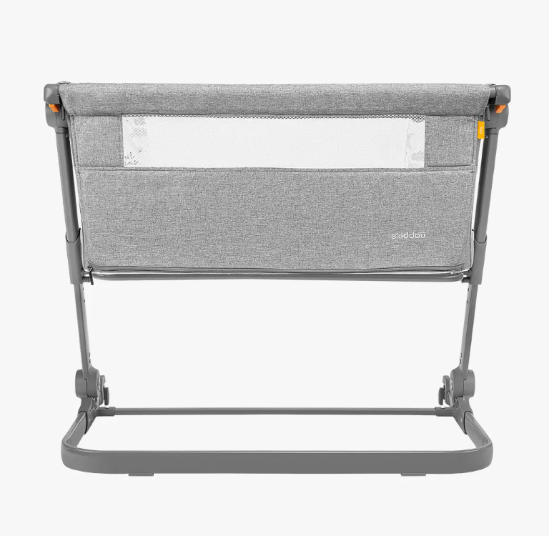 Patut-co-sleeper-Skiddou-Natt-nomadic-dreamgrey