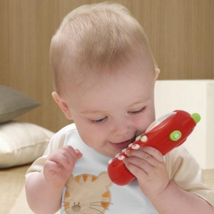 Jucarii interactive Chicco Vibrating Photo Phone (66699.00)