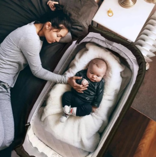 Patut-Co-sleeper-BabyGo-Vivaldi-Gold