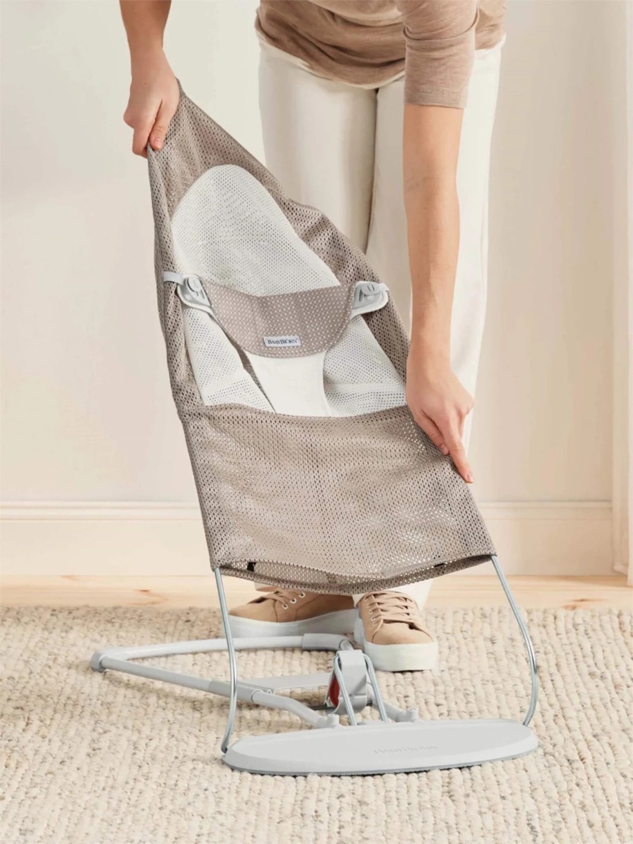 Balansoar BabyBjorn Balance Soft Grey Beige/White, Mesh (005144A) - imagine 4