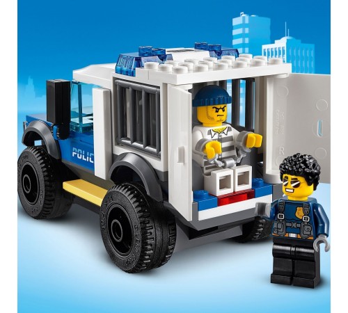 Lego City Конструктор "Полицейский участок" (743 дет.) — изображение 3