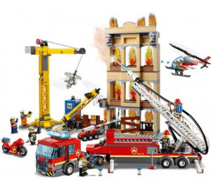 Lego City Конструктор "Центральная пожарная станция " (943 дет.)