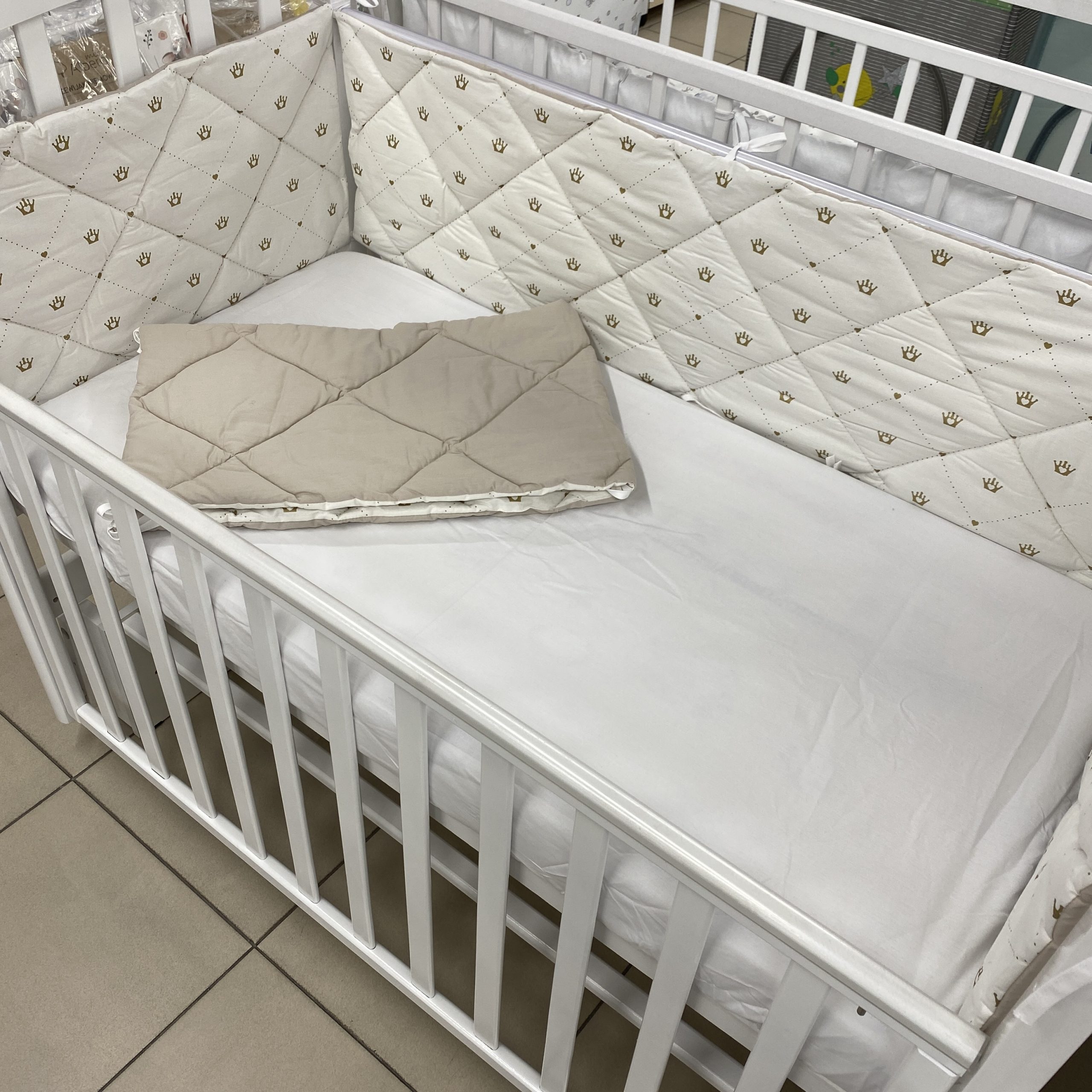 Бортики в кроватку Короны золотой/коричневый Holala Kids